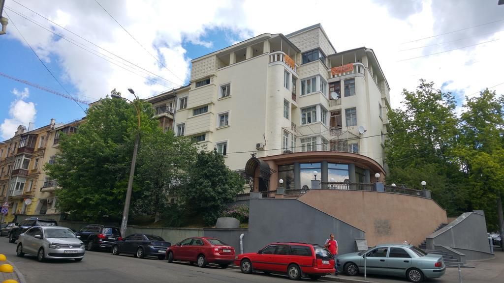 Apartement Kruglouniversitetska 2/1 Kiev Bagian luar foto